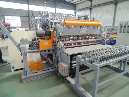 Beroeps 24mm Kip Mesh Making Machine High Speed 90times/Min