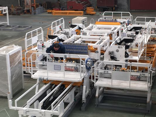 Pallet het Rekken Laag 1600mm Gelaste Draad Mesh Making Machine